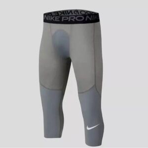 Nike Dri-FIT 3/4 length Tight Fit Gray Apparel size youth medium